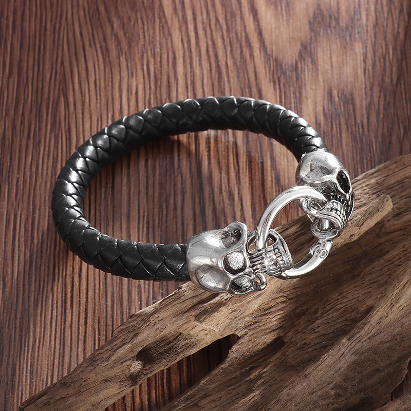 Gothic Skull Ring - القوطية مزدوجة الجمجمة الأسود مضفر الجلود
