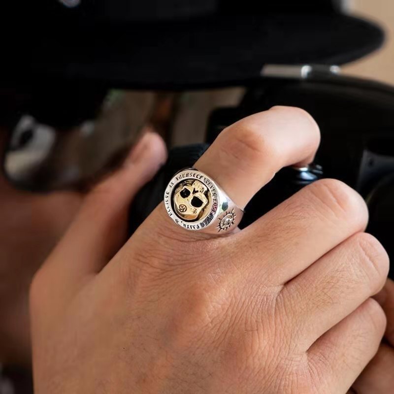 S925 فضة أزياء الرجال والنساء  - مراجعة Gothic Skull Ring وسعره
