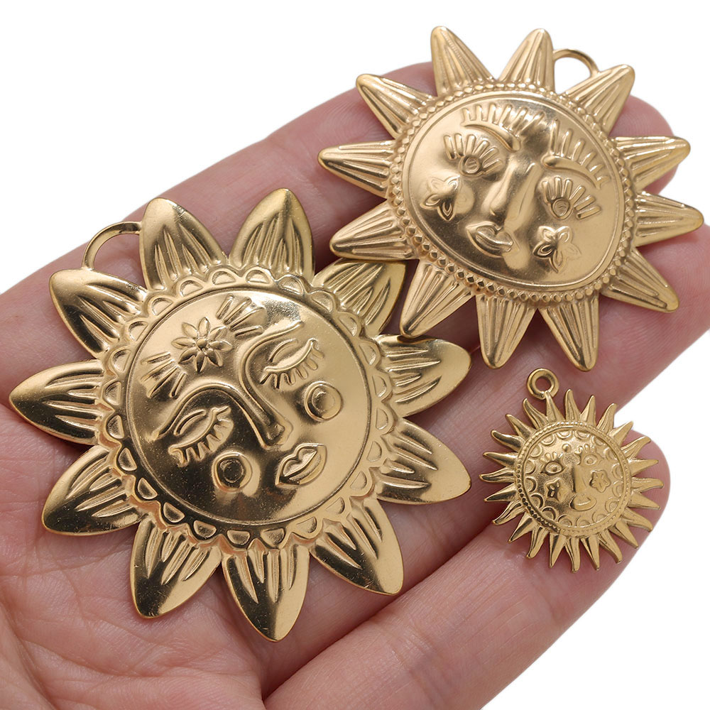 5 قطع من الحلي الذهبية المطلية - مراجعة Moon Star Earrings وسعره