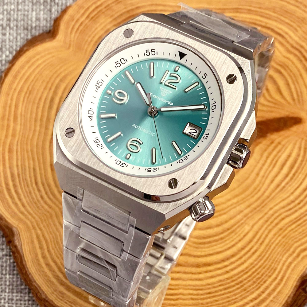 AR الياقوت الزجاج 42 مللي متر  - مراجعة Rolex Watch Submariner وسعره