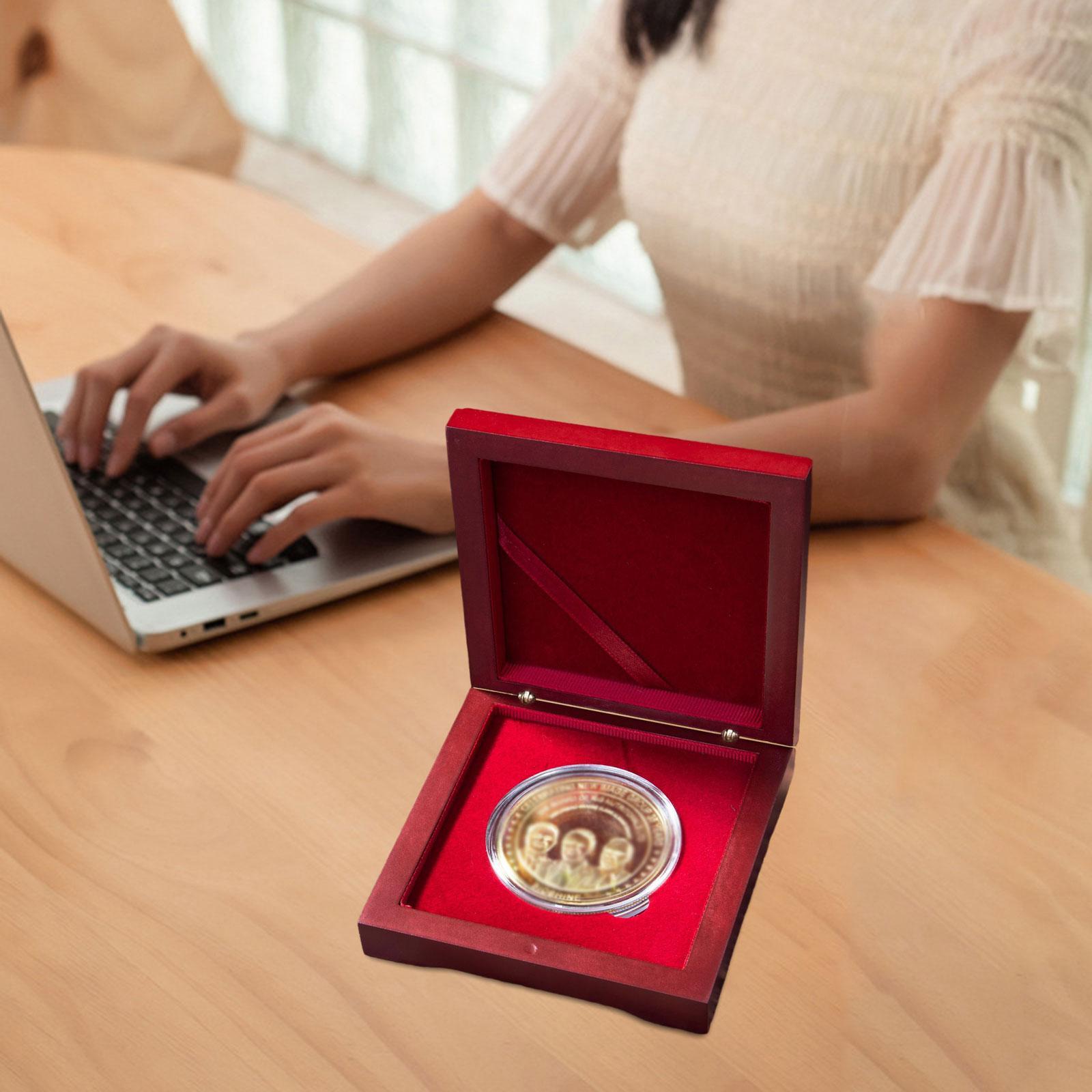 ميدالية صندوق عرض حامل العملات - مراجعة Collectors Coins Jewelry & Watches Of Smithtown Reviews وسعره