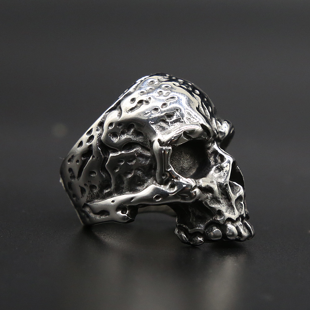 القوطية 316L الفولاذ المقاوم ل - مراجعة Gothic Skull Ring وسعره