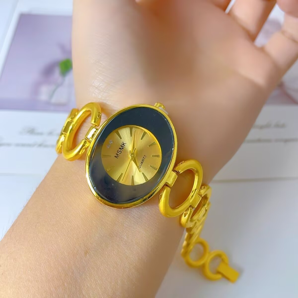 ساعة أمريكية جديدة مطلية بالذه - مراجعة Jewelry And Watches وسعره